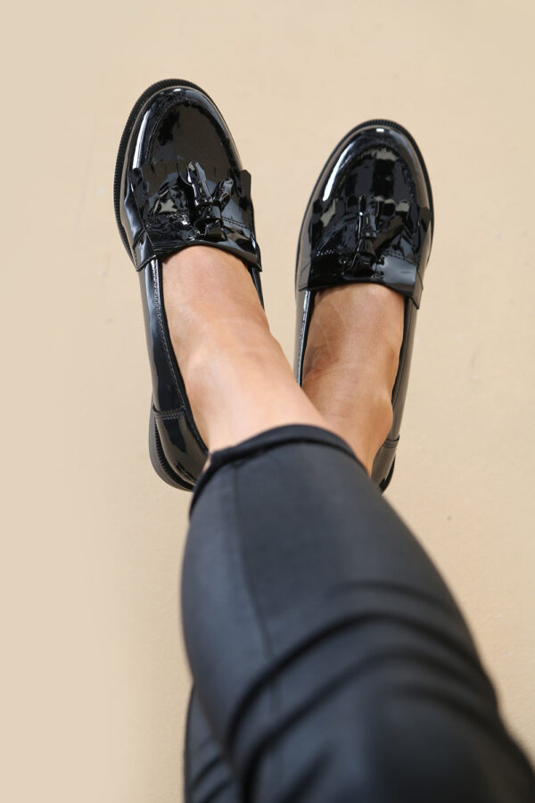 Black Patent Slip On Flatform Loafer Shoes With Tassle - Image 5