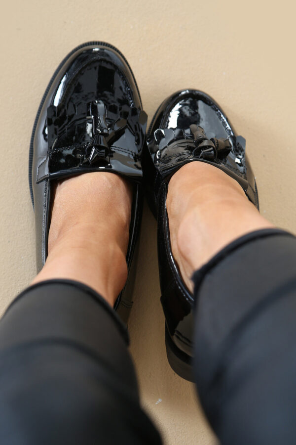Black Patent Slip On Flatform Loafer Shoes With Tassle - Image 4